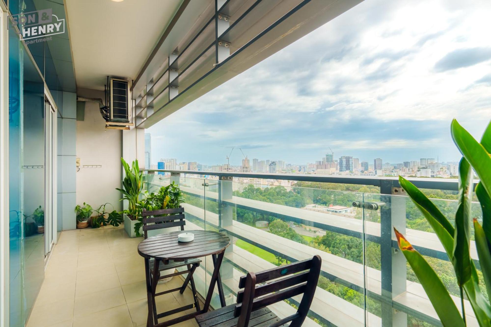 Son&Henry Sailing Tower Apartment Ho Chi Minh City Exterior photo