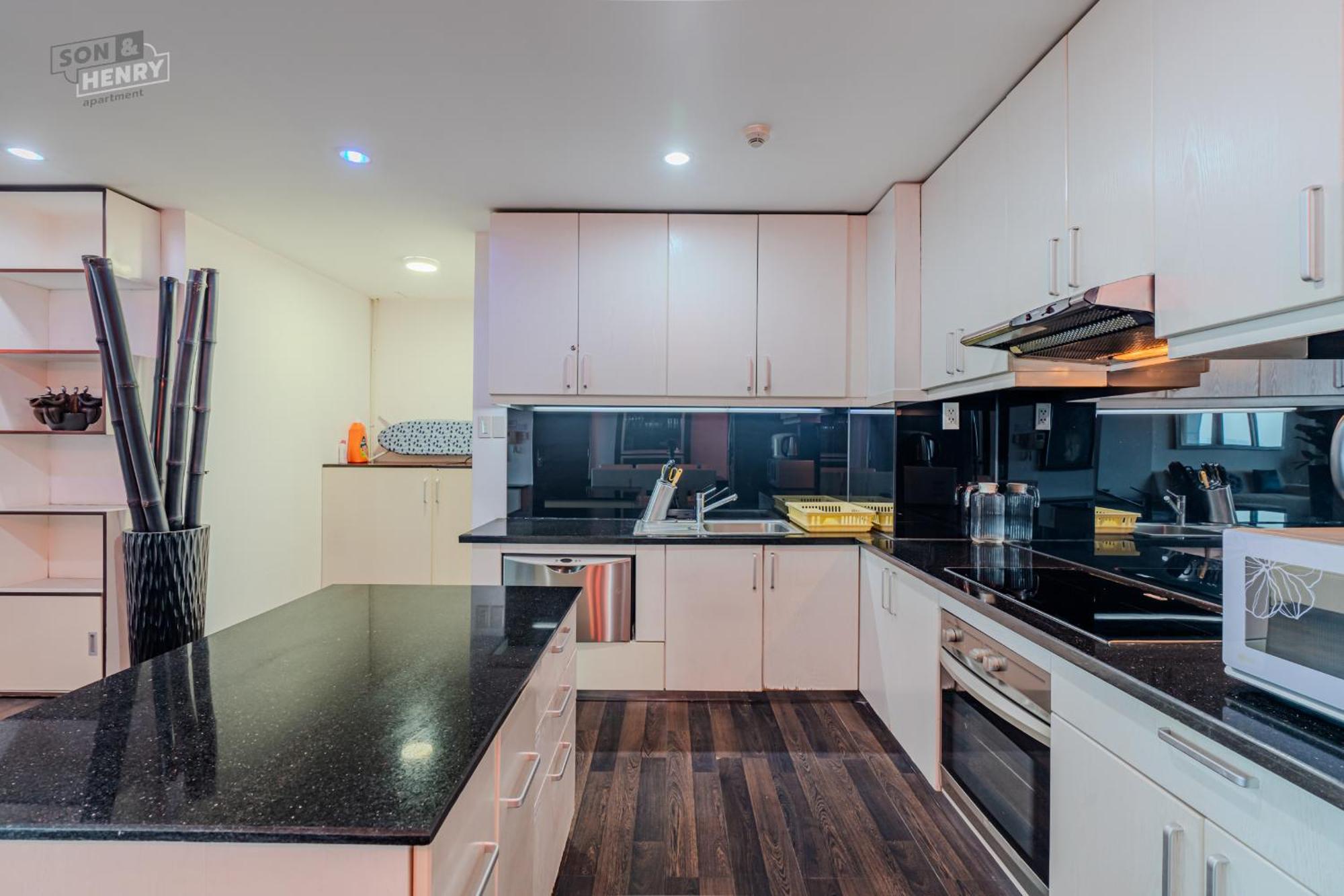 Son&Henry Sailing Tower Apartment Ho Chi Minh City Exterior photo